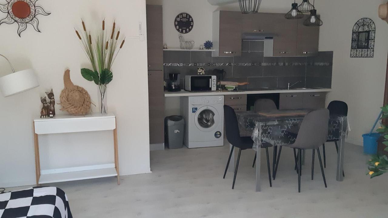 Charmant T2 Tout Confort Au Centre Du Village ! Florensac 외부 사진